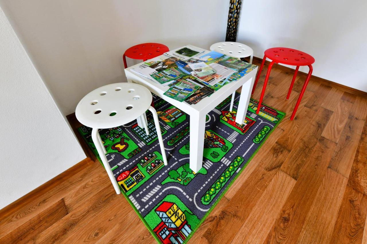 Apartman Jelena ราโควิซา ภายนอก รูปภาพ