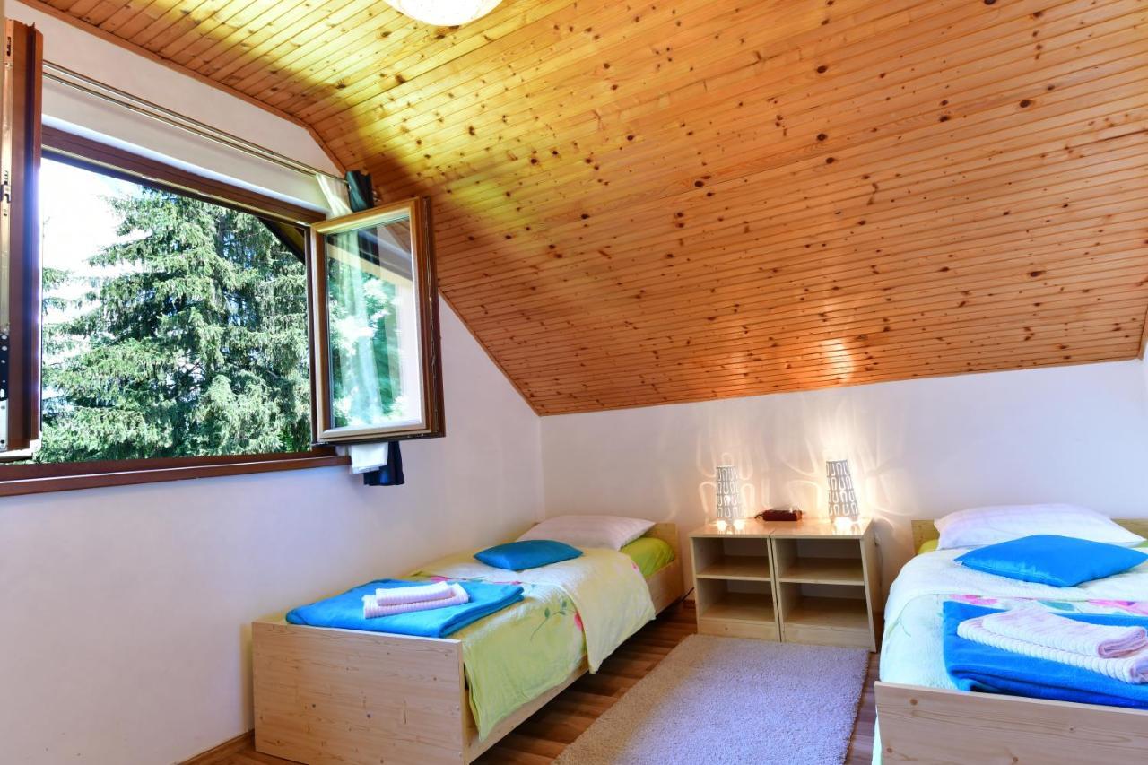 Apartman Jelena ราโควิซา ภายนอก รูปภาพ